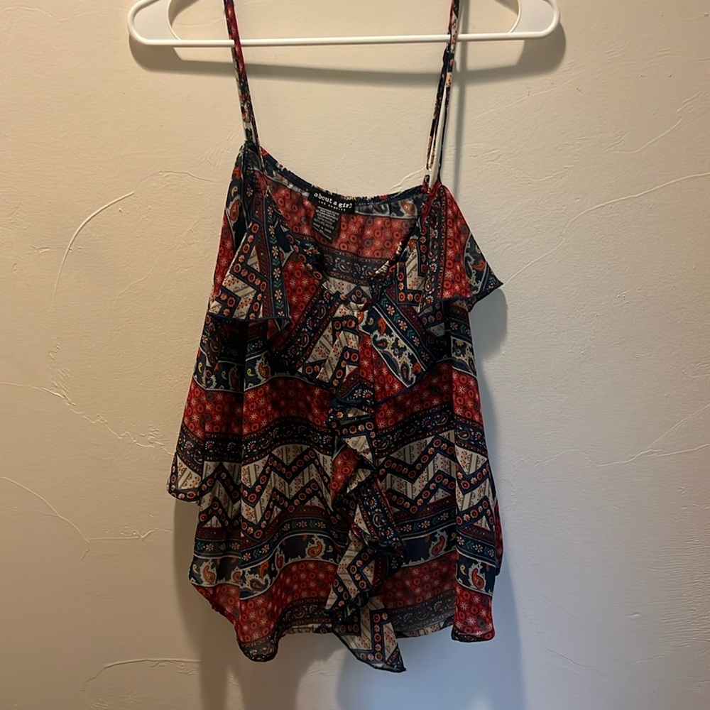 Printed ruffled tank.